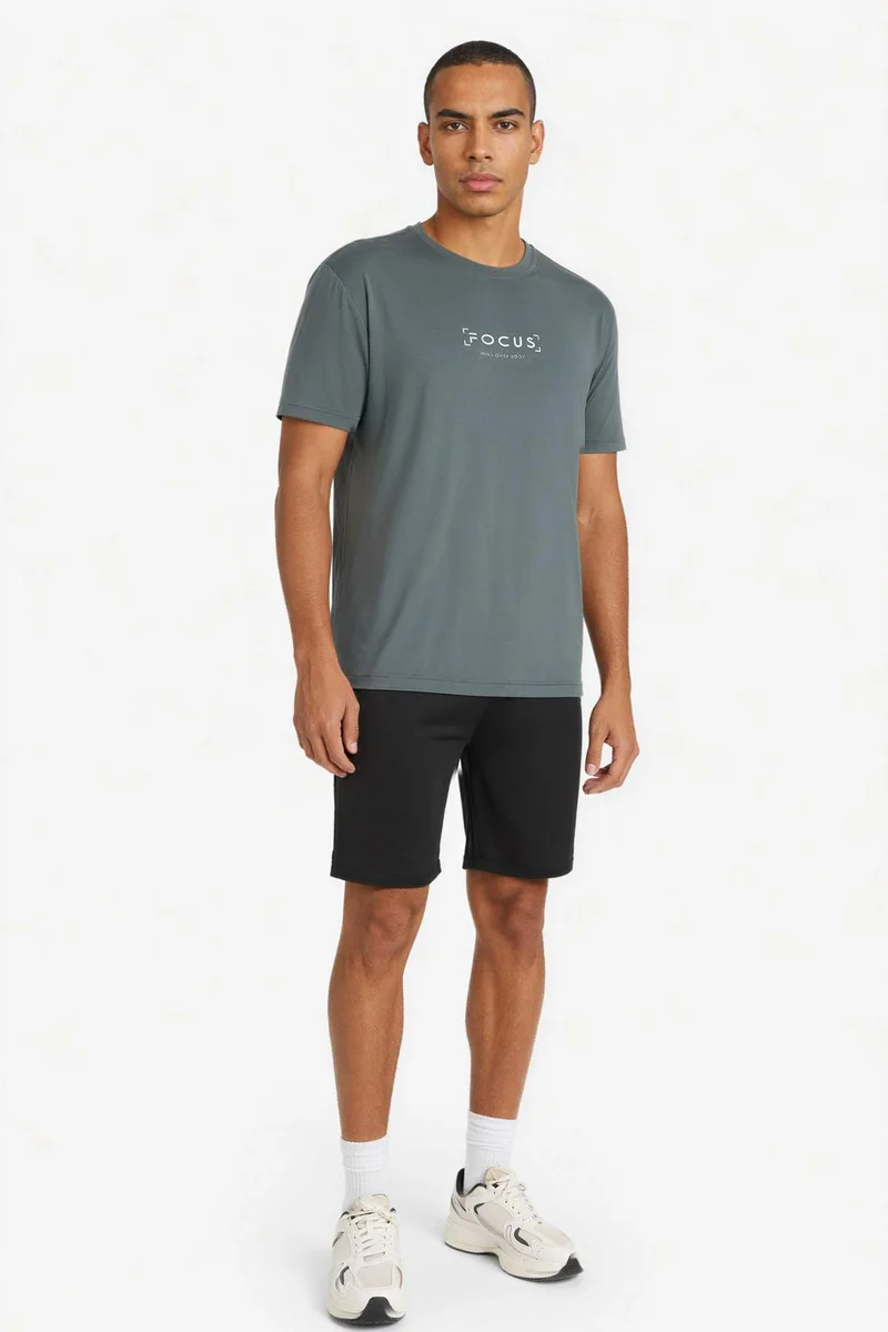 ديفاكتو Standard Fit Crew Neck Printed Short Sleeve T-Shirt