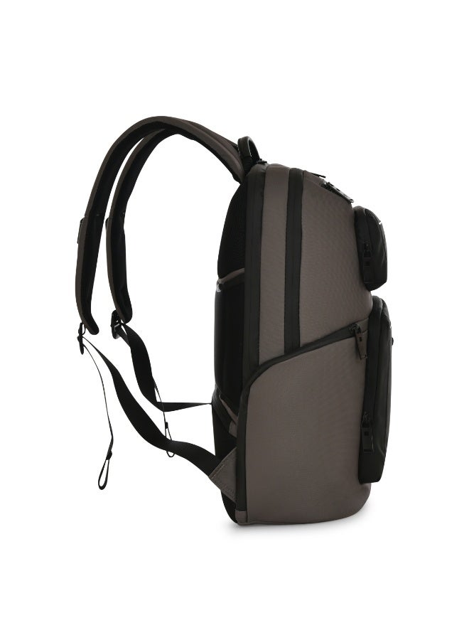 Magellan Laptop Backpack for work and Travel Bag 18 Inch with type C USB Port - Image 3