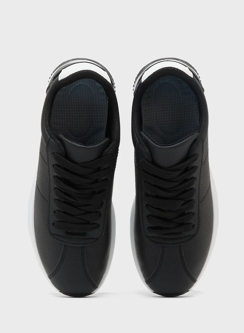 Seventy Five Casual Sneakers