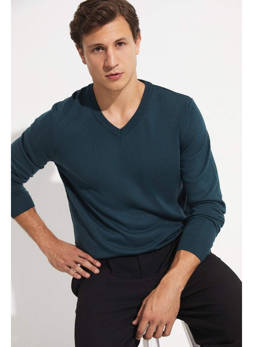 Men's Regular Fit V-Neck Knitwear Sweater - pzsku/Z609D97E208831E14467BZ/45/_/1731269481/9126f4d0-80b0-4ab1-b20a-4582480b283d