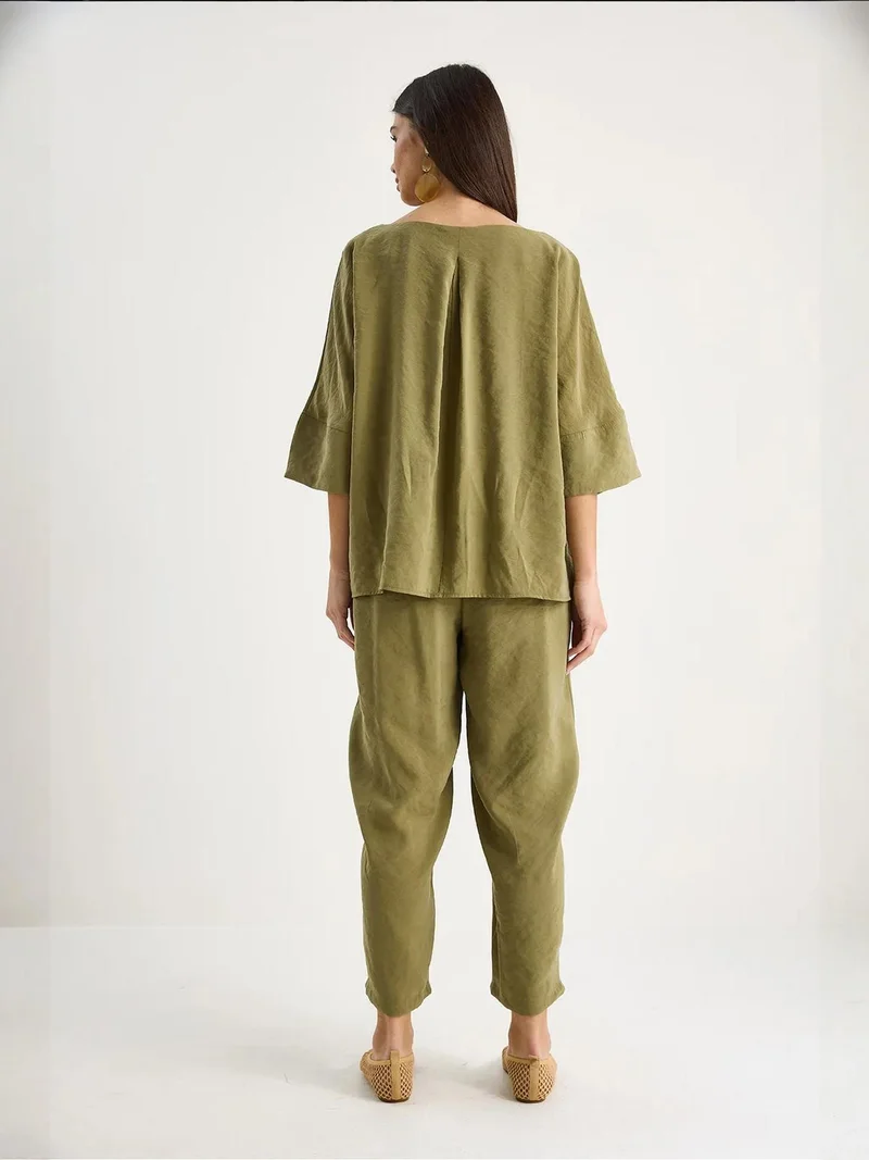 Bianco Lucci Olive Green LUCCI Oversized Boat Neck Polyester Two-Piece Co-ord Set for Women | Best Price UAE