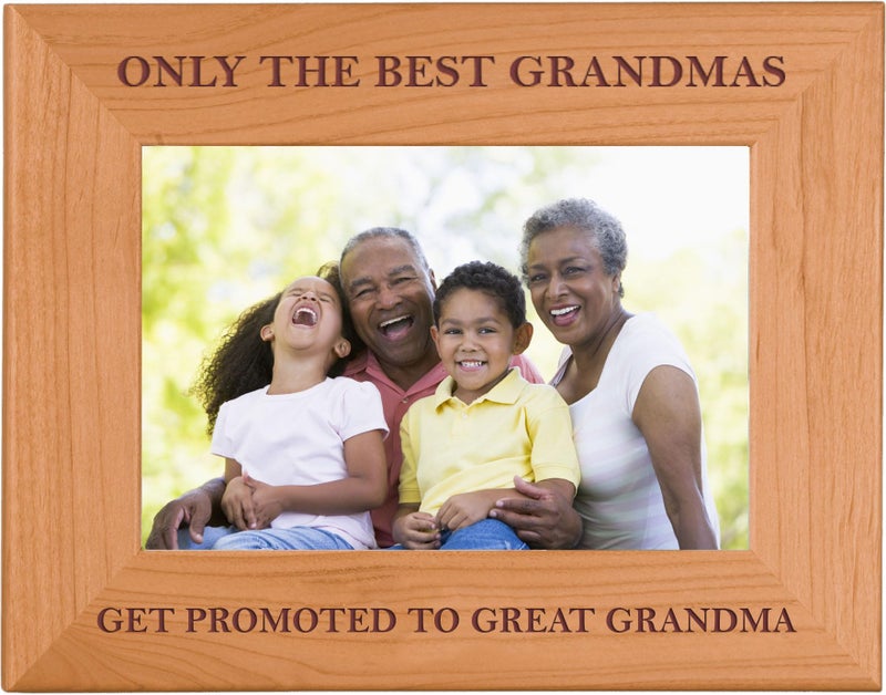 CustomGiftsNow Only The Best Grandmas Get Promoted to Great Grandma Natural Alder Wood Engraved Tabletop/Hanging Photo Picture Frame (4x6-inch Horizontal) - Image 1