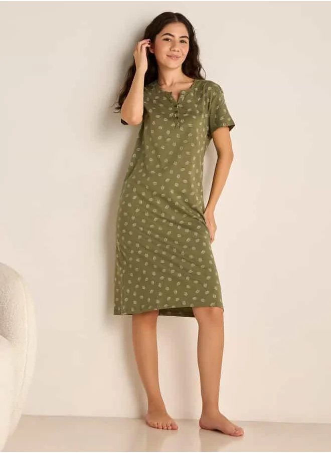 FAV Leaf Print Sleepshirt with Short Sleeves
