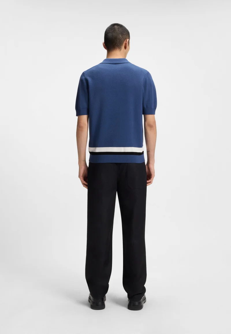 هوجو كنزة صوف بسحاب وتفاصيل مخططة