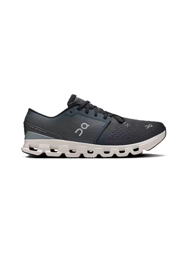 On Cloud X4 Running Shoes Black/White - Image 2