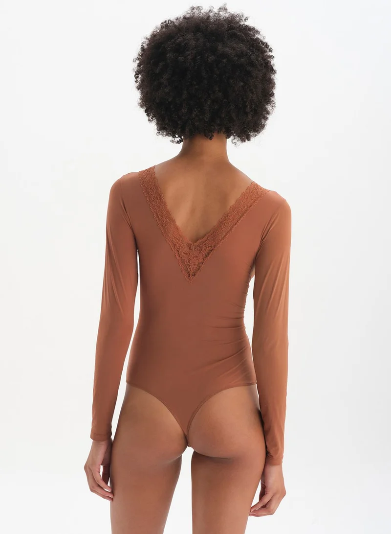 dagi Lace Detail Bodysuit