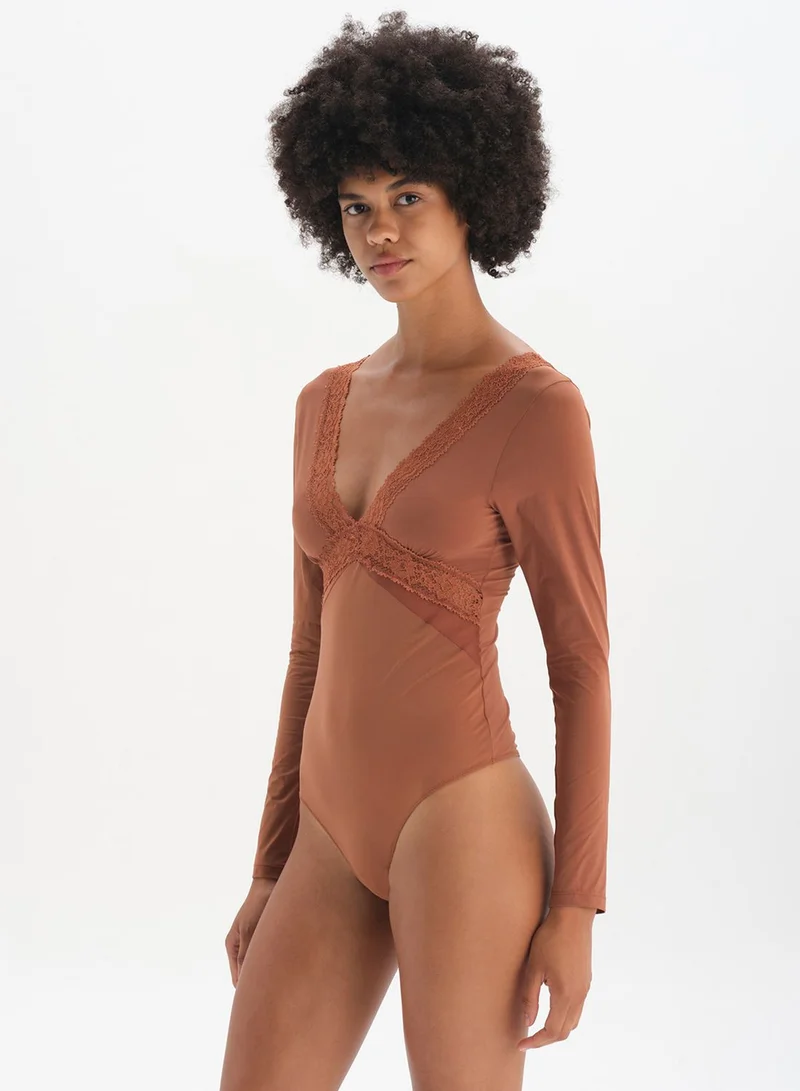 dagi Lace Detail Bodysuit