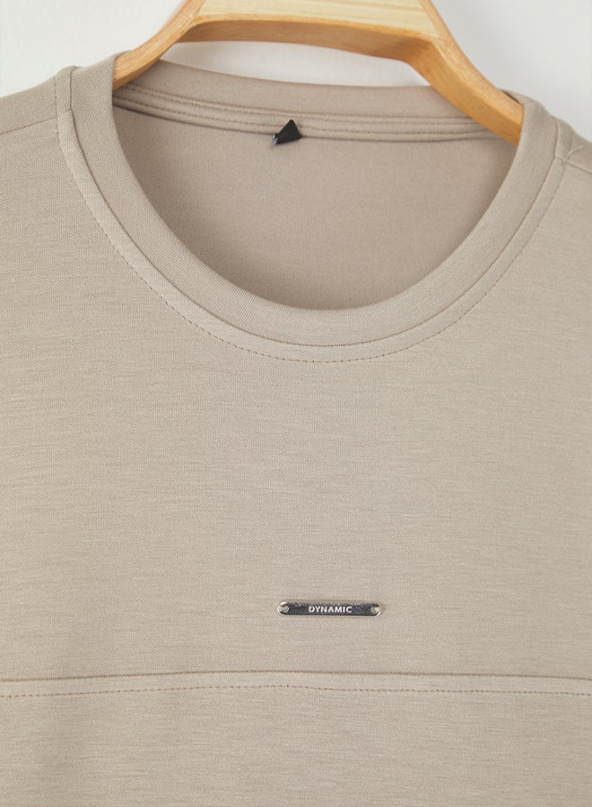 trendyol stone Oversize/Wide Cut Metal Label Detail Soft Tissue Interlock Fabric T-Shirt - Image 3