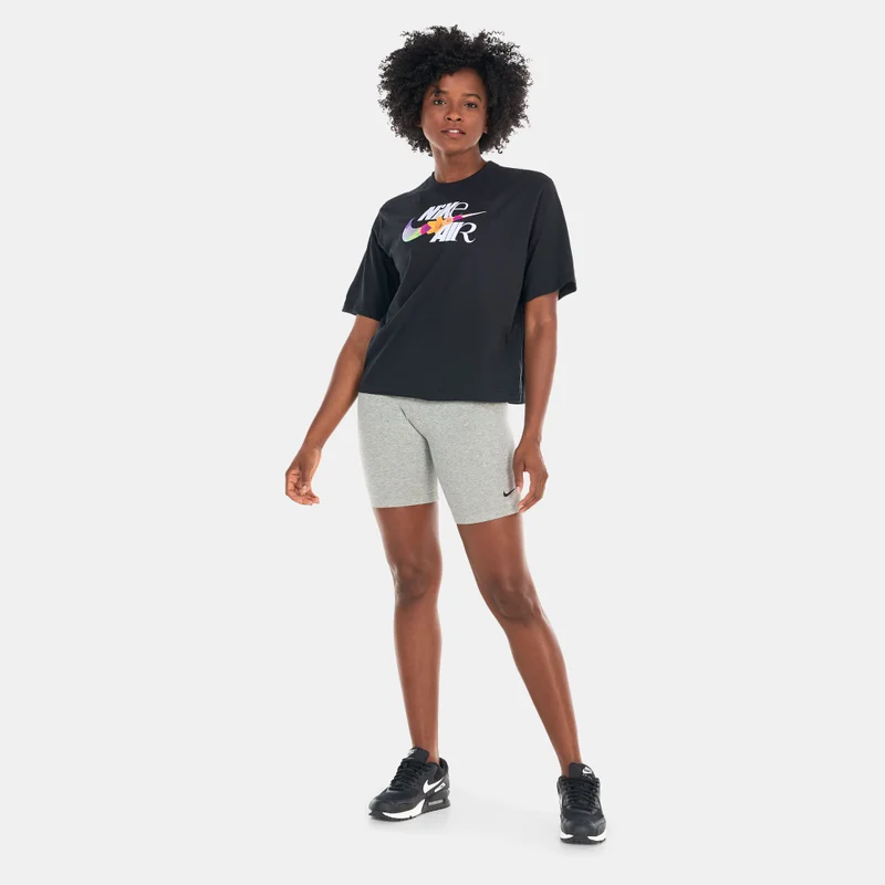 Nike Women's Sportswear Graphic Boxy T-Shirt