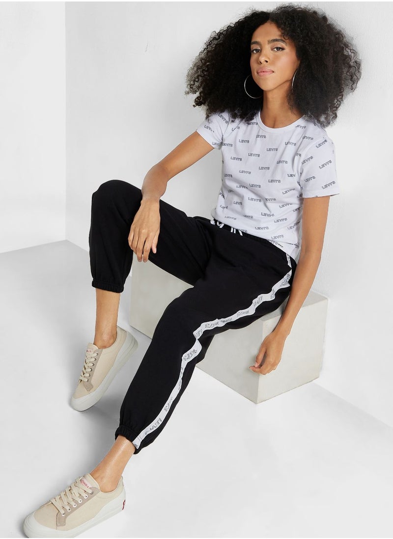 Levi's - Crew Neck Logo T-Shirt - Image 1