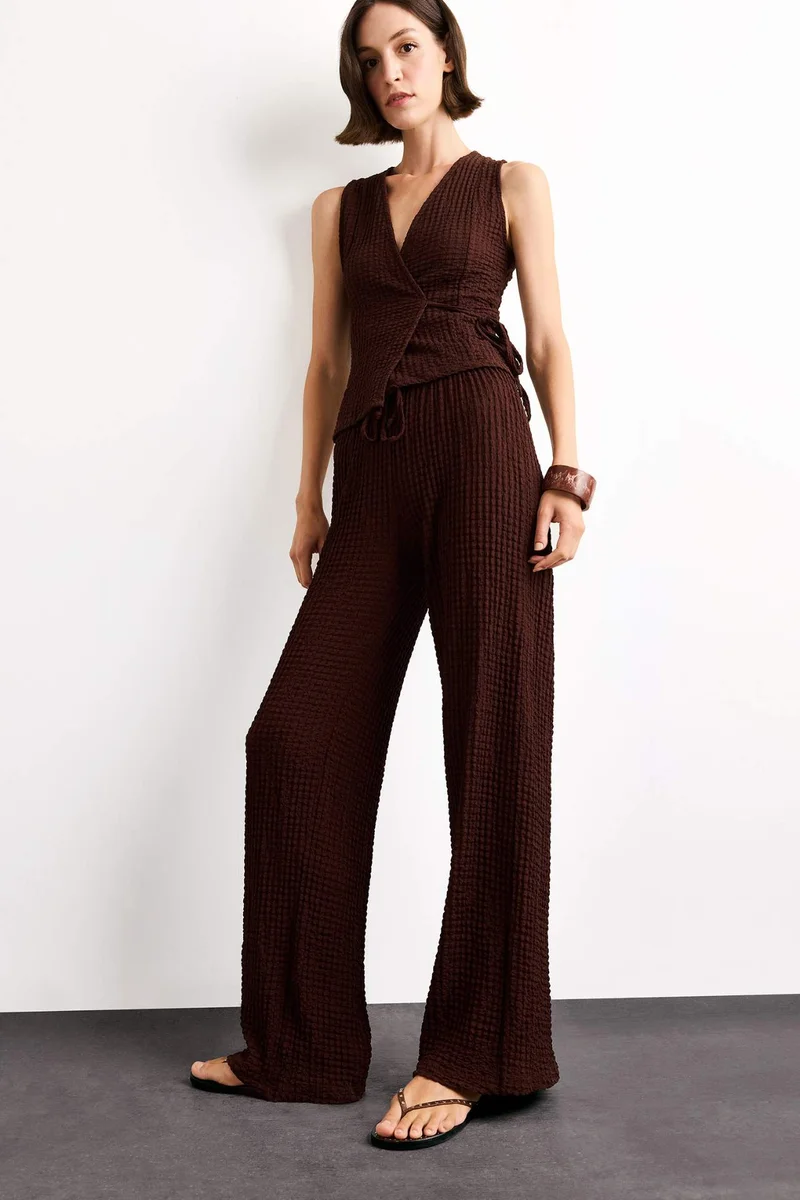 ديفاكتو Relax Fit Regular Hem Trousers