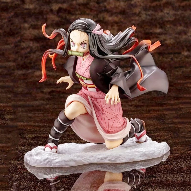 Demon Slayer: Kimetsu no Yaiba Tanjiro Kamado & Nezuko Kamado 1/8 Scale Model Figure with Interchangeable Faces - Image 2