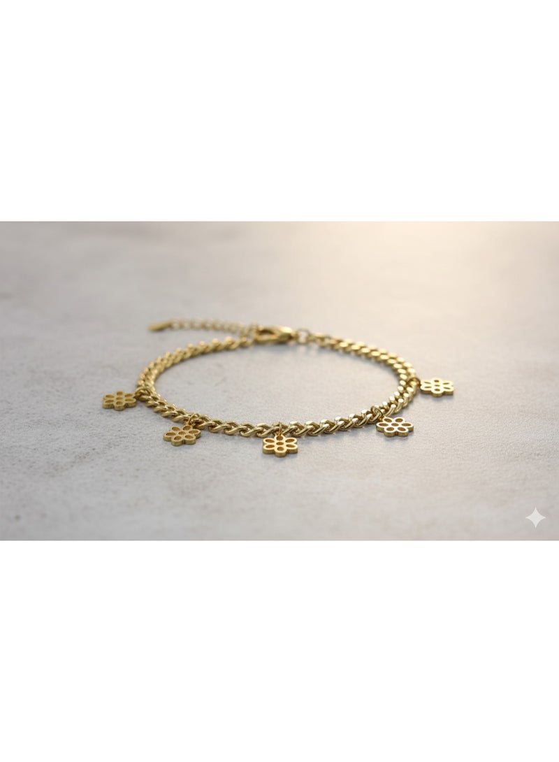 Elegant Gold-Tone Chain Bracelet with Flower Charms, Tarnish-Free Stainless Steel Jewelry for Women. - Image 2