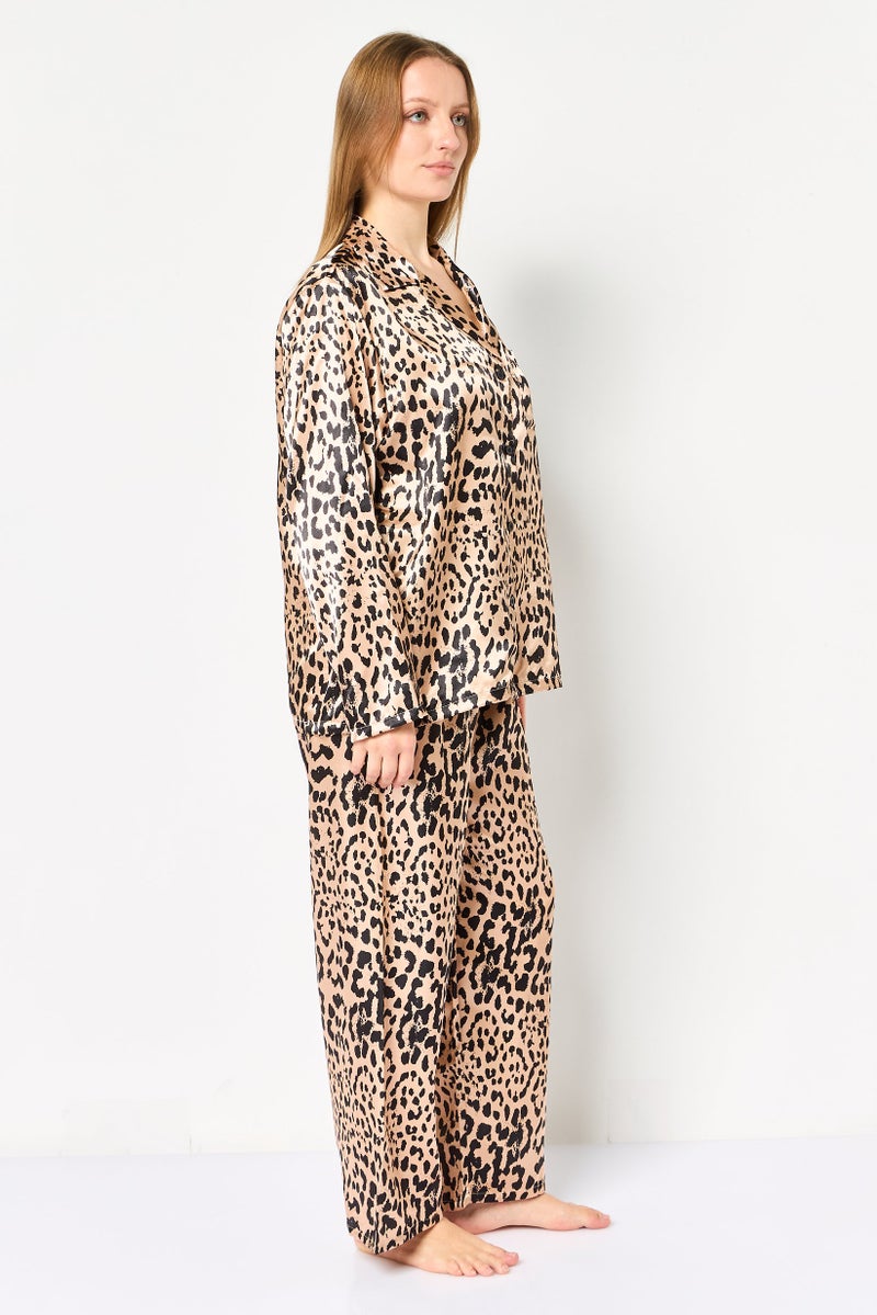 bebe Women 2 Pieces Animal Print Top And Bottom Sleepwear Set, Multicolor - Image 2