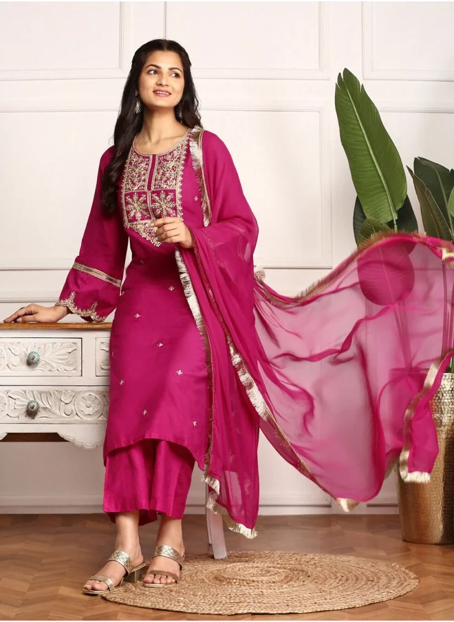 آي شين Ethnic Motifs Embroidered Straight Kurta With Trouser & Dupatta