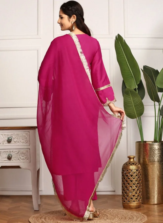ISHIN Women's Pink 100% Cotton Embroidered Straight Fit Kurta Set