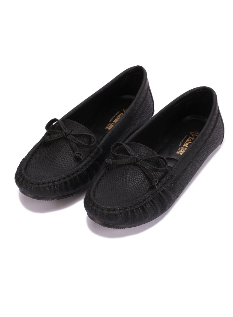 حذاء نسائي كلاسيكي – تصميم مريح وخفيف مع رباط أمامي - Image 2