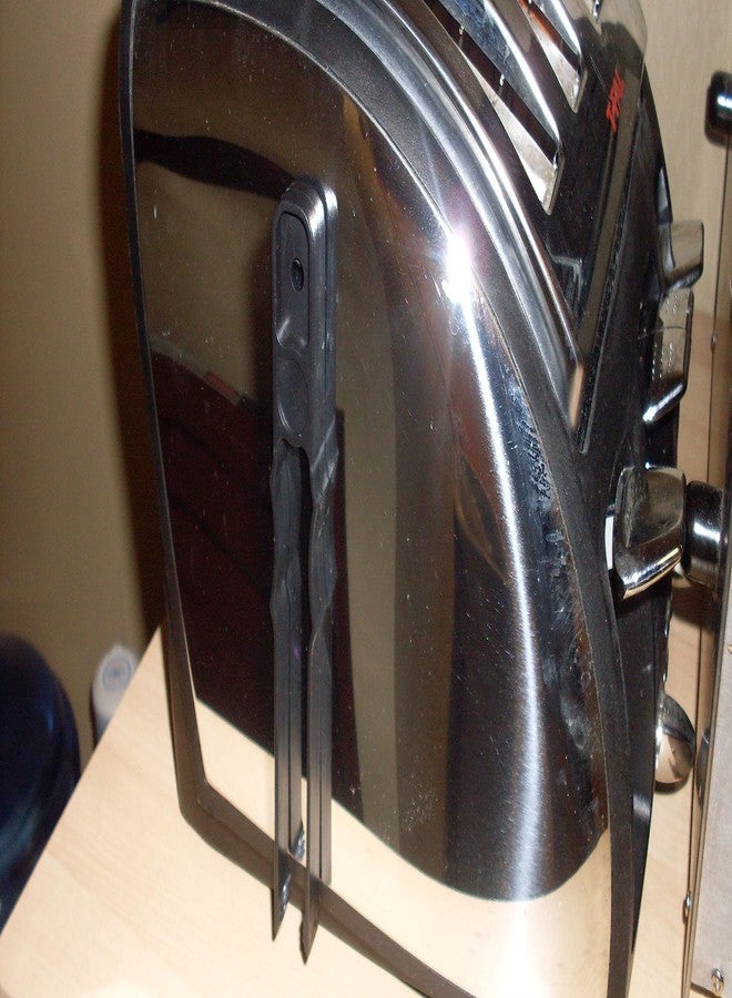 Gadjit Toaster Tongs Food Tongs - Designed to Lift Hot Toast and Bagels out of the Toaster Safely 2 Pack (Black) - Image 3