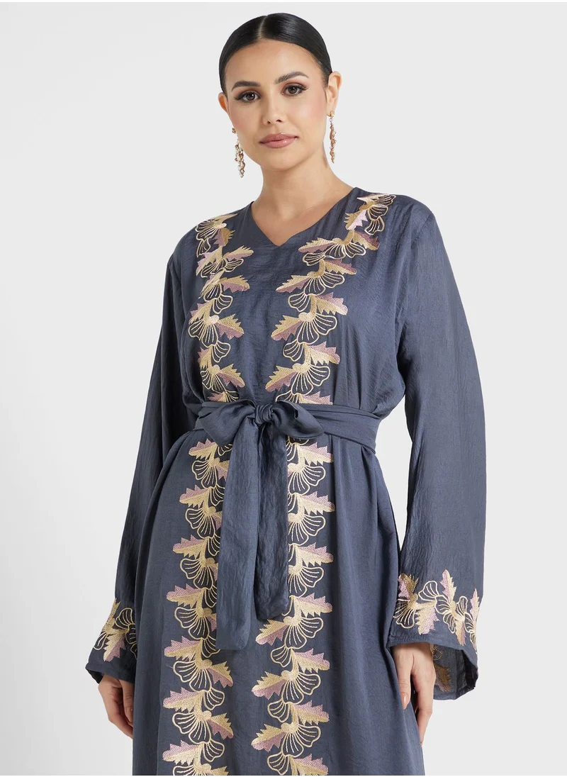 hayas closet Embroidered Belted Jalabiya