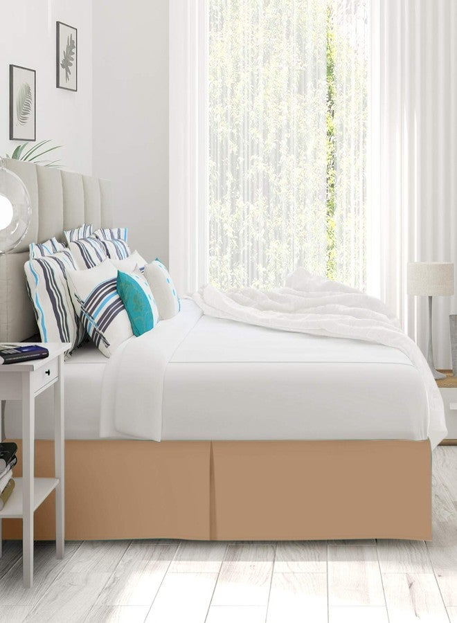 كلارا كلارك تنورة سرير كلارا كلارك مطوية - طول 14 بوصة - كشكشة غبار فاخرة من الألياف الدقيقة - تتضمن 8 دبابيس، مقاس كوين، لون موكا - Image 3