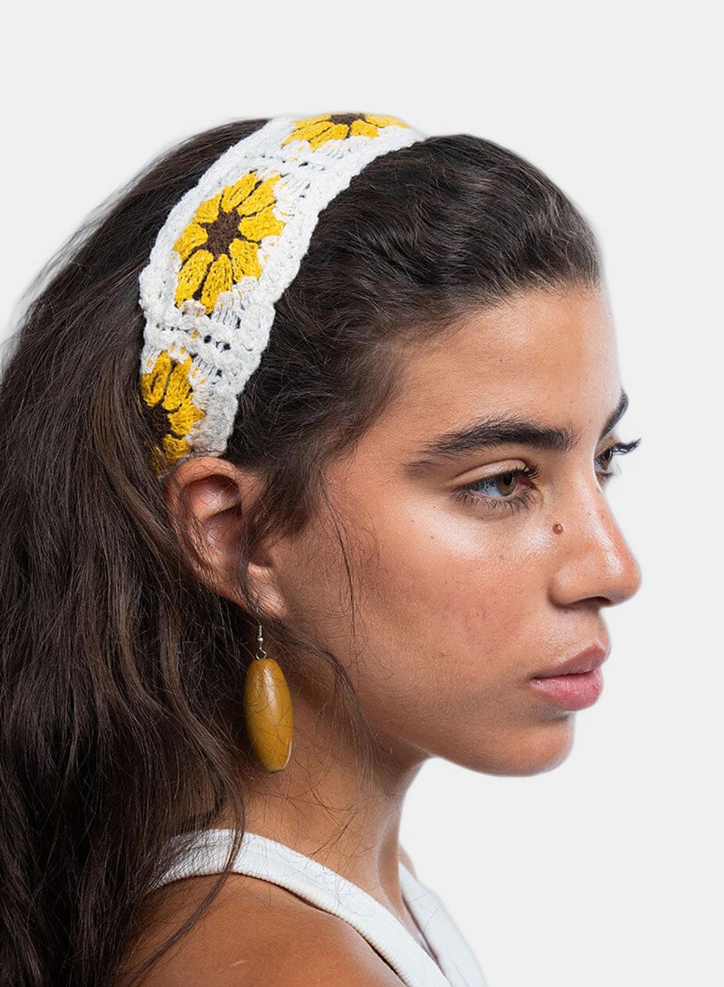 White Sunflower Mini Crochet Bandana