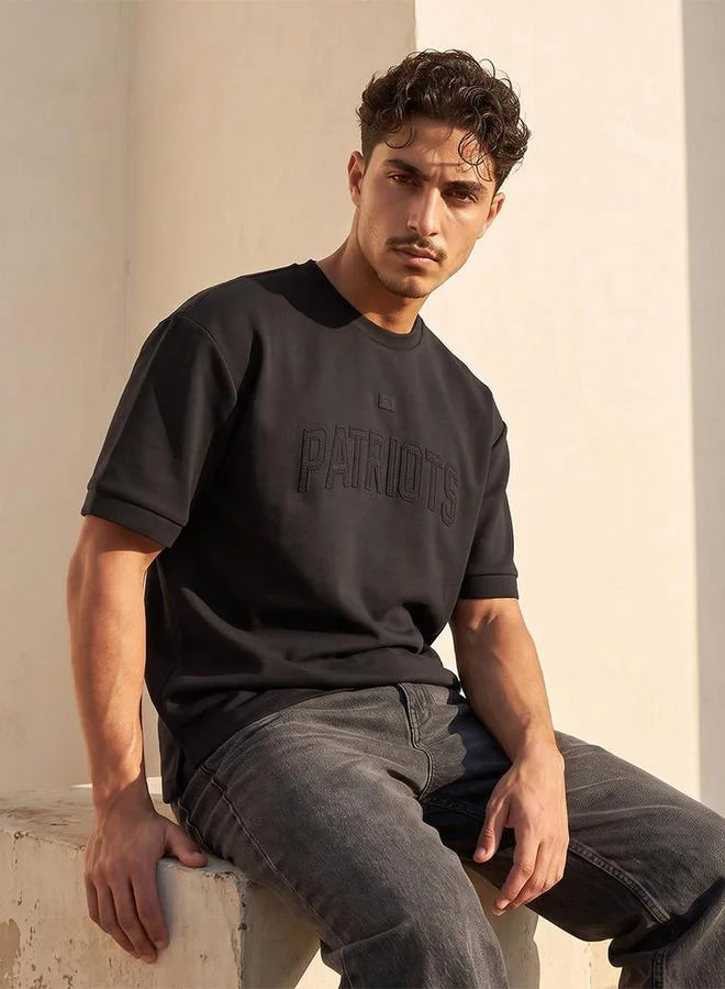 اس بي كاركترز New England Patriots Regular Fit Cotton Crew Neck T-shirt