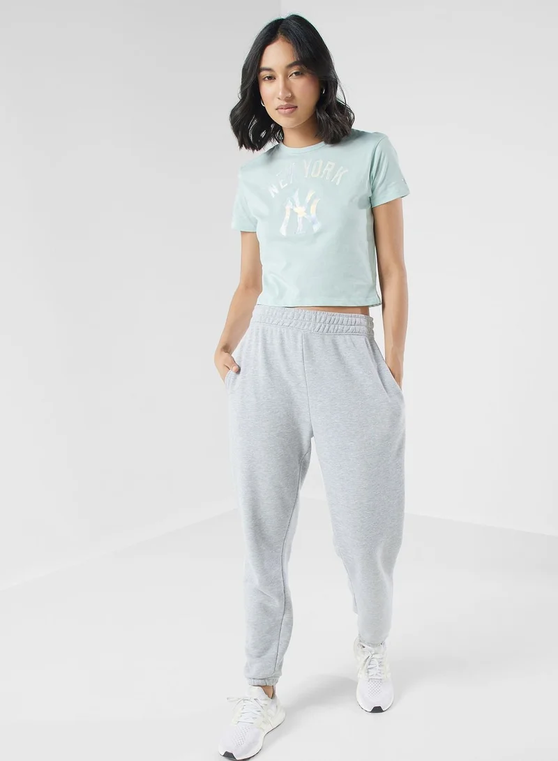 Fanatics  Y2K New York Yankees Cropped T-Shirt for Women | Best Price UAE