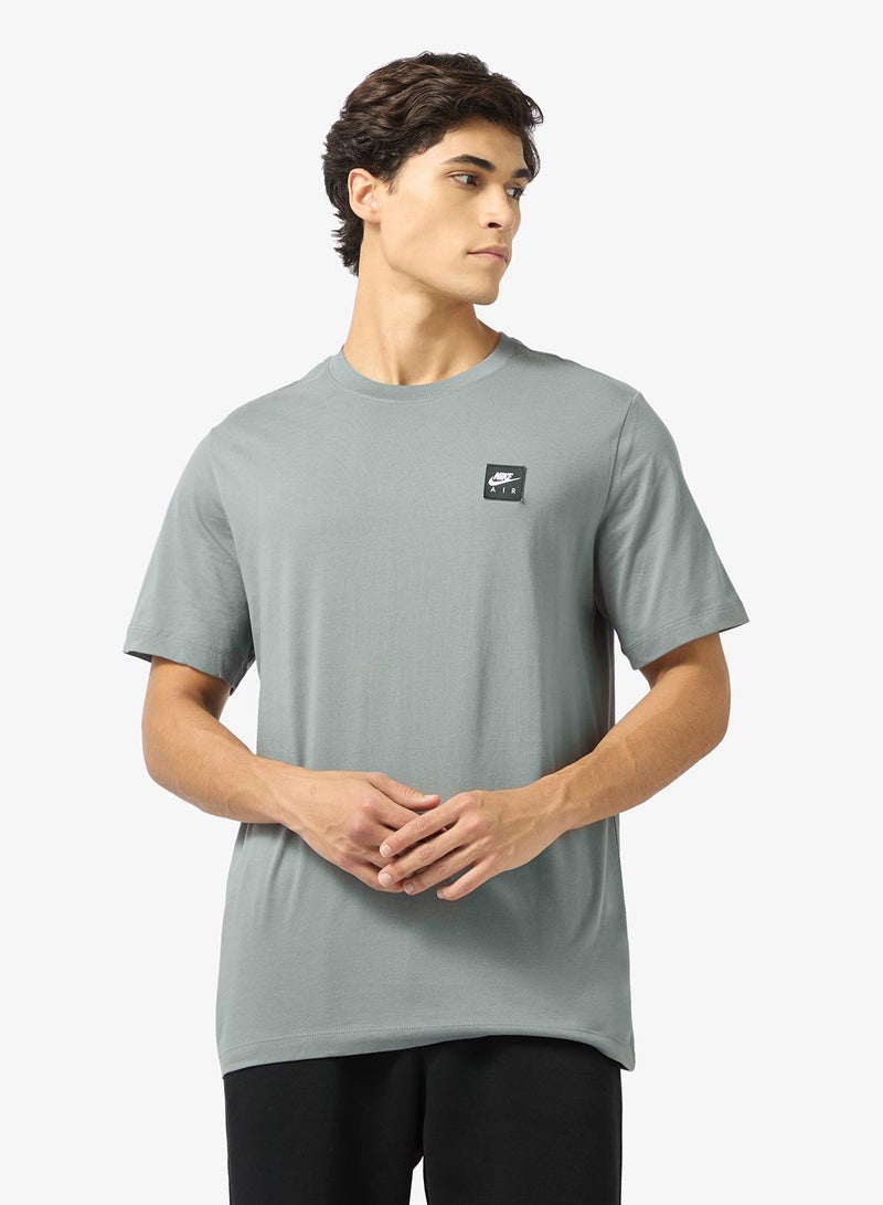Nike Nsw Air Patch Standard T-Shirt - Image 1
