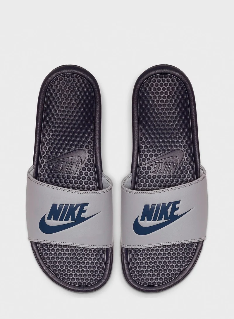 Nike Benassi JDI Slides