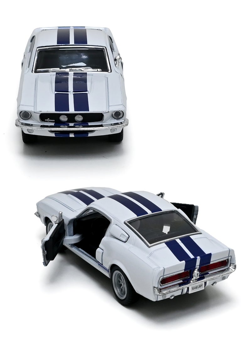 Kinsmart سيارة شيلبي GT-500 موديل 1967 مصنوعة من المعدن المصبوب ومزودة بأبواب قابلة للفتح والسحب للخلف - Image 1