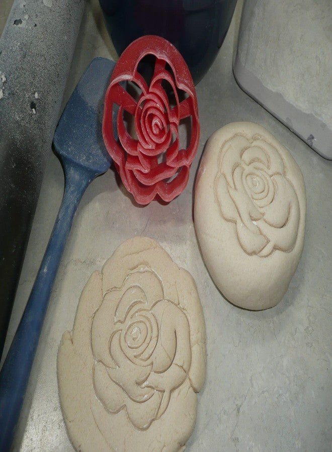 YNGLLC LOVE THEMED HEART ROSE DESIGNS SET OF 2 CONCHA CUTTERS MEXICAN SWEET BREAD STAMP MADE IN USA PR1632, Red - Image 5