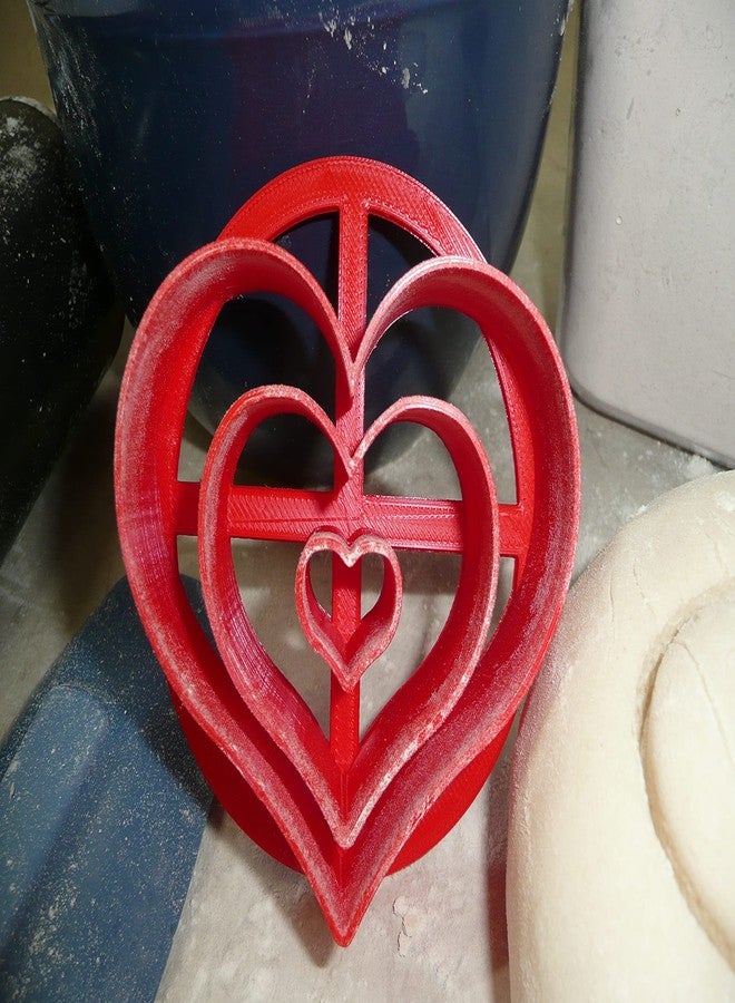YNGLLC LOVE THEMED HEART ROSE DESIGNS SET OF 2 CONCHA CUTTERS MEXICAN SWEET BREAD STAMP MADE IN USA PR1632, Red - Image 4