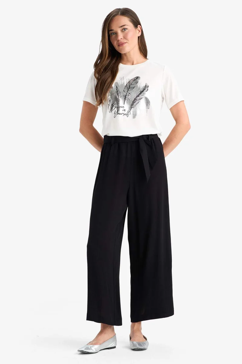 ديفاكتو Flexible Waist Wide Leg Belted Crinkle Viscose Capri Pants