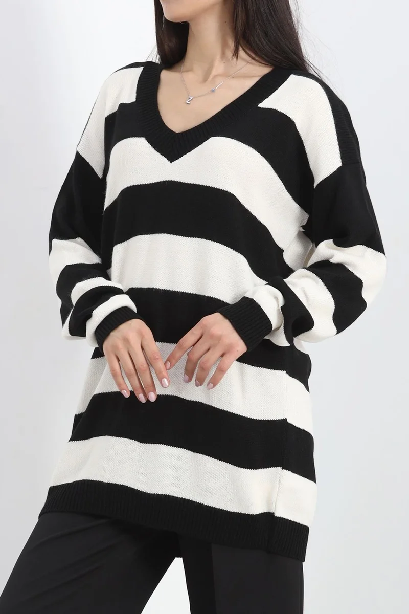 Hilal Giyim V Neck Striped Knit Blouse Black - 439.1577.