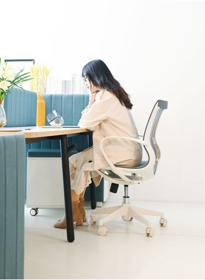 Generic - White Frame Middle Back Ergonomic Office Chair in Blue for Executives and Managers, Adjustable Height and Tilt, Strong Mesh Back, 300mm Fiberglass Base, Nylon Casters - Image 1