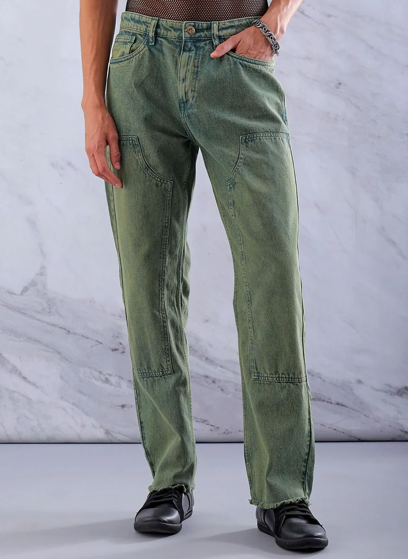 Men Relaxed Straight Fit Patched Mid-Rise Jeans