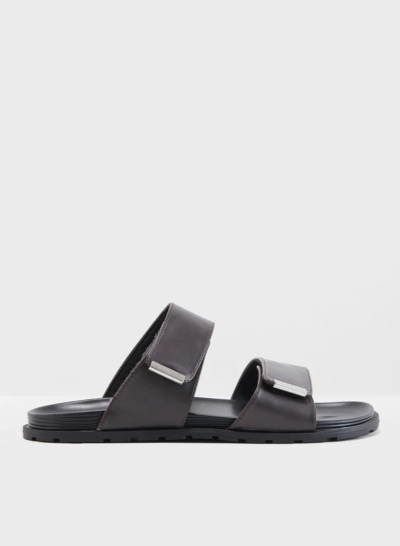 CALL IT SPRING Adrerraviel Sandals