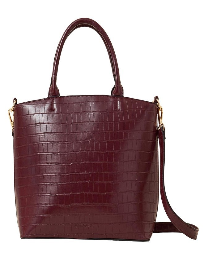 أكسيسورايز حقيبة يد نسائية من أكسسورايز لندن، لونها عنابي، مصنوعة من جلد التمساح الصناعي - Image 1