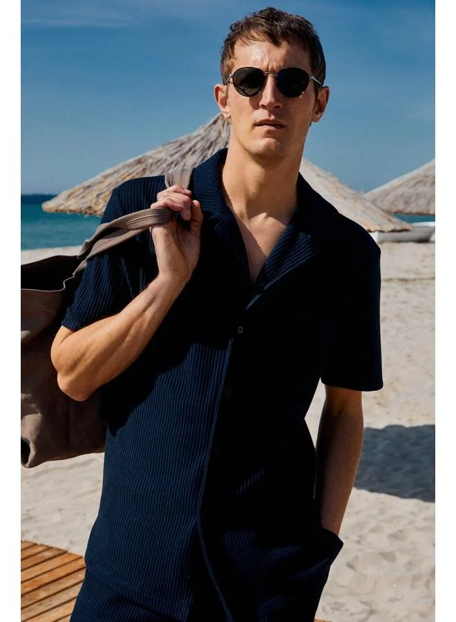 Grimelange ERMANO Men's Regular Fit Short Sleeve Navy Blue Shirt with Buttoned Collar.