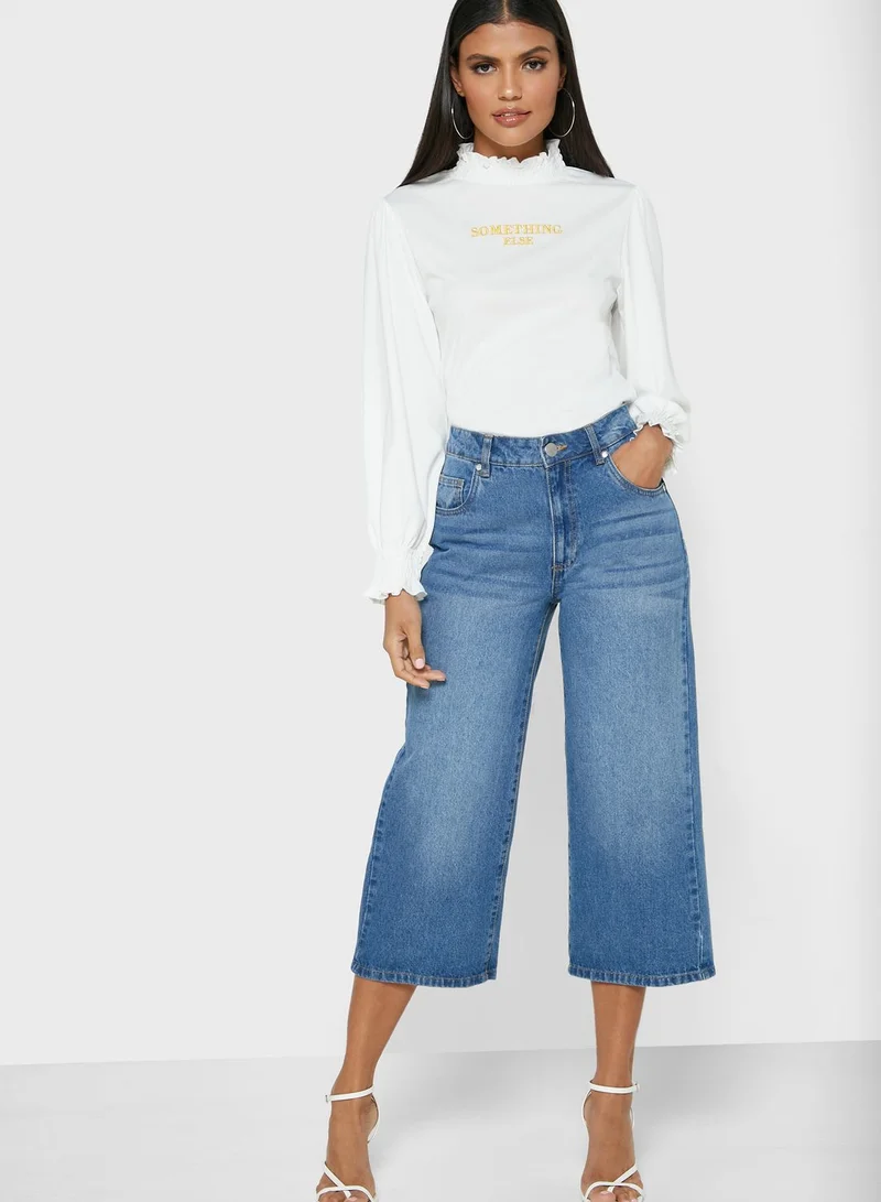 RINA High Neck Slogan Top