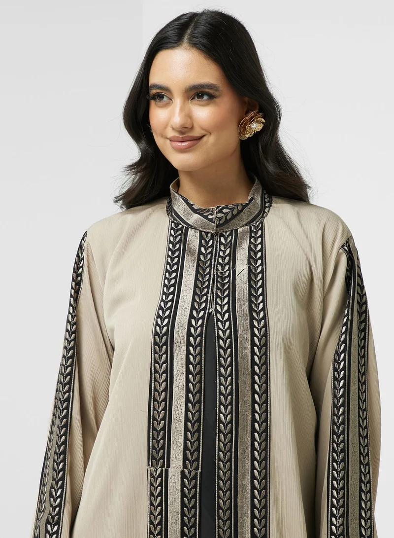 hayas closet Embroidered High Neck Abaya