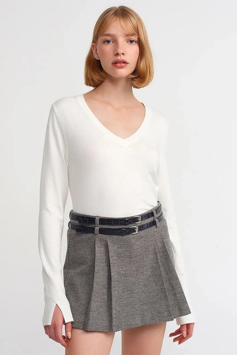 DILVIN Women's V-Neck Knit Sweater With Side Slit