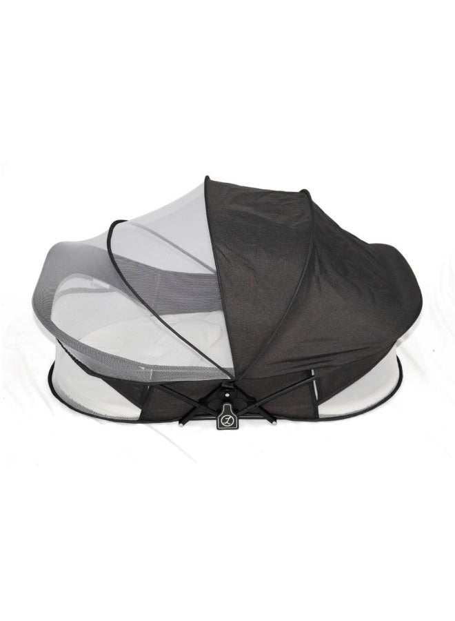 Portable Baby Travel Crib with Mosquito Net & Sunshade – Foldable Newborn Bassinet with Mattress and Storage Bag for Travel & Home Use