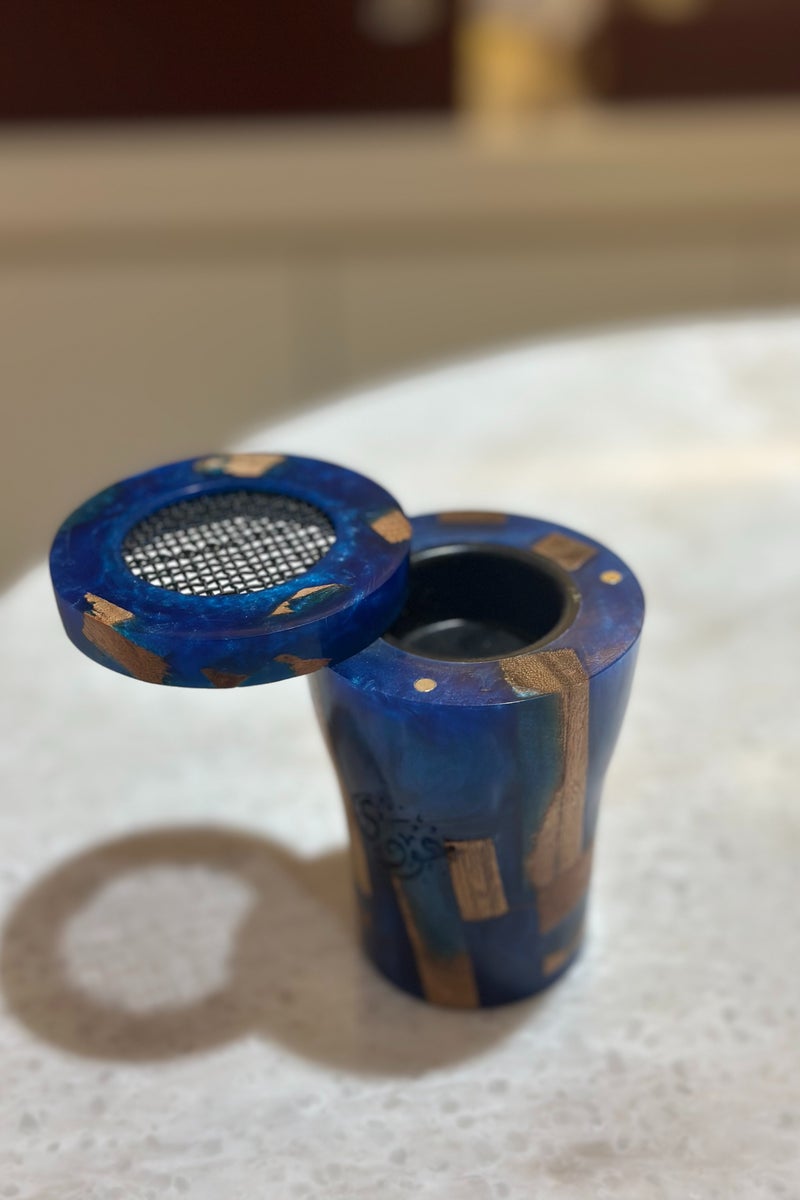 أودي مبخرة عود فاخرة من الخشب والراتنج بدون كهرباء – لون أزرق – حامل بخور محمول يدوي الصنع بتصميم أزرق أنيق للاستخدام في المنزل، المكتب، رمضان، وللهدايا - Image 3