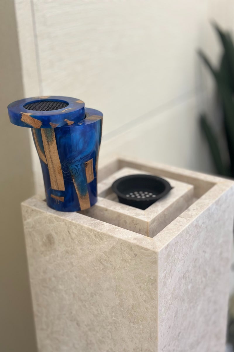 أودي مبخرة عود فاخرة من الخشب والراتنج بدون كهرباء – لون أزرق – حامل بخور محمول يدوي الصنع بتصميم أزرق أنيق للاستخدام في المنزل، المكتب، رمضان، وللهدايا - Image 4