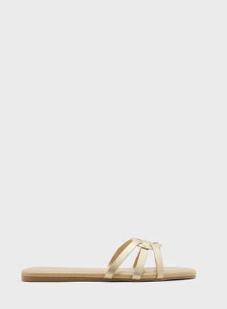 Multi Strap Flat Sandals - pzsku/Z60E7F947129EF6B9B940Z/45/_/1712103637/532eb137-2577-40cb-b12c-9a1ad408de3a