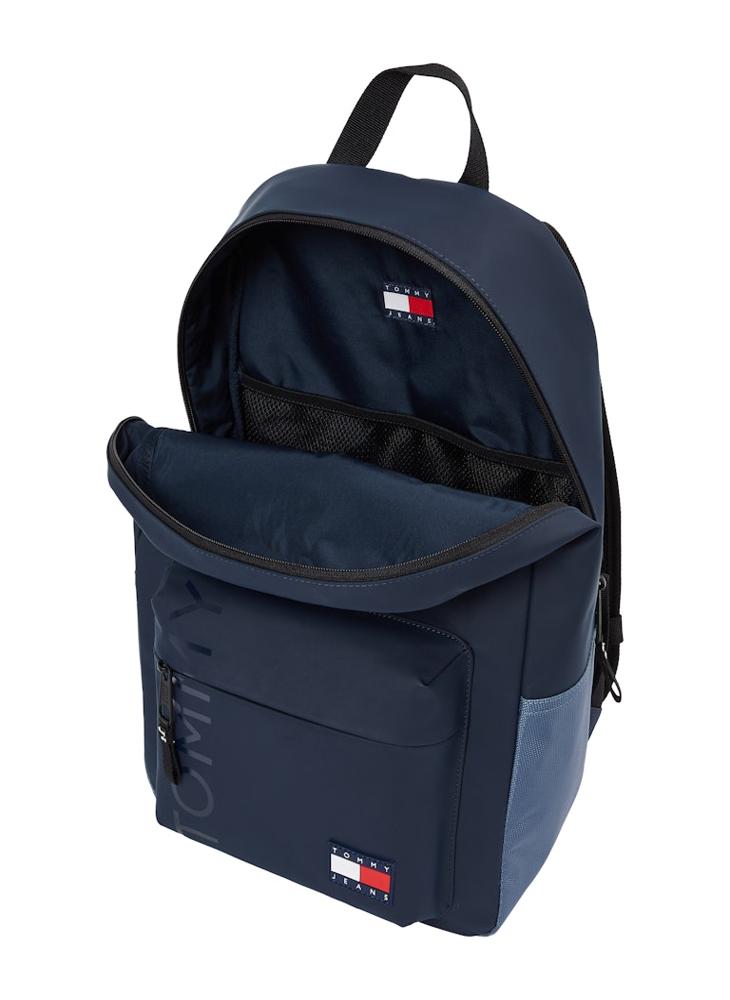 TOMMY JEANS - Logo Daily Backpack - Image 1