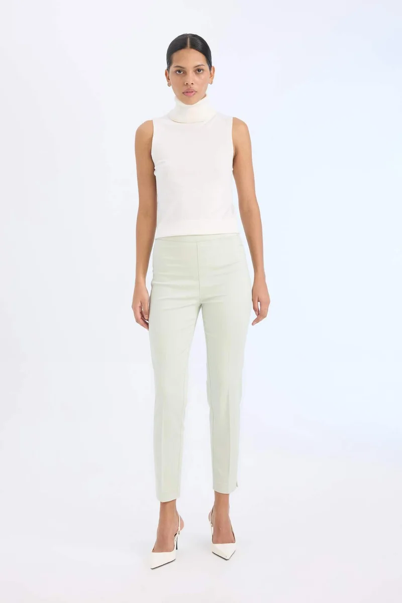 ديفاكتو Cigarette Fit Regular Hem Satin Trousers