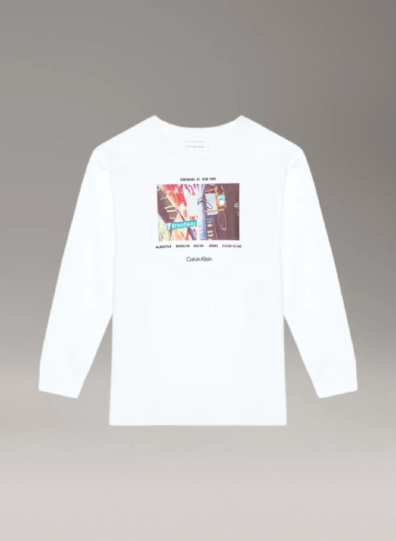 كالفن كلاين جينز تيشرت مزين برسومات شعار كلفن كلاين - Image 1