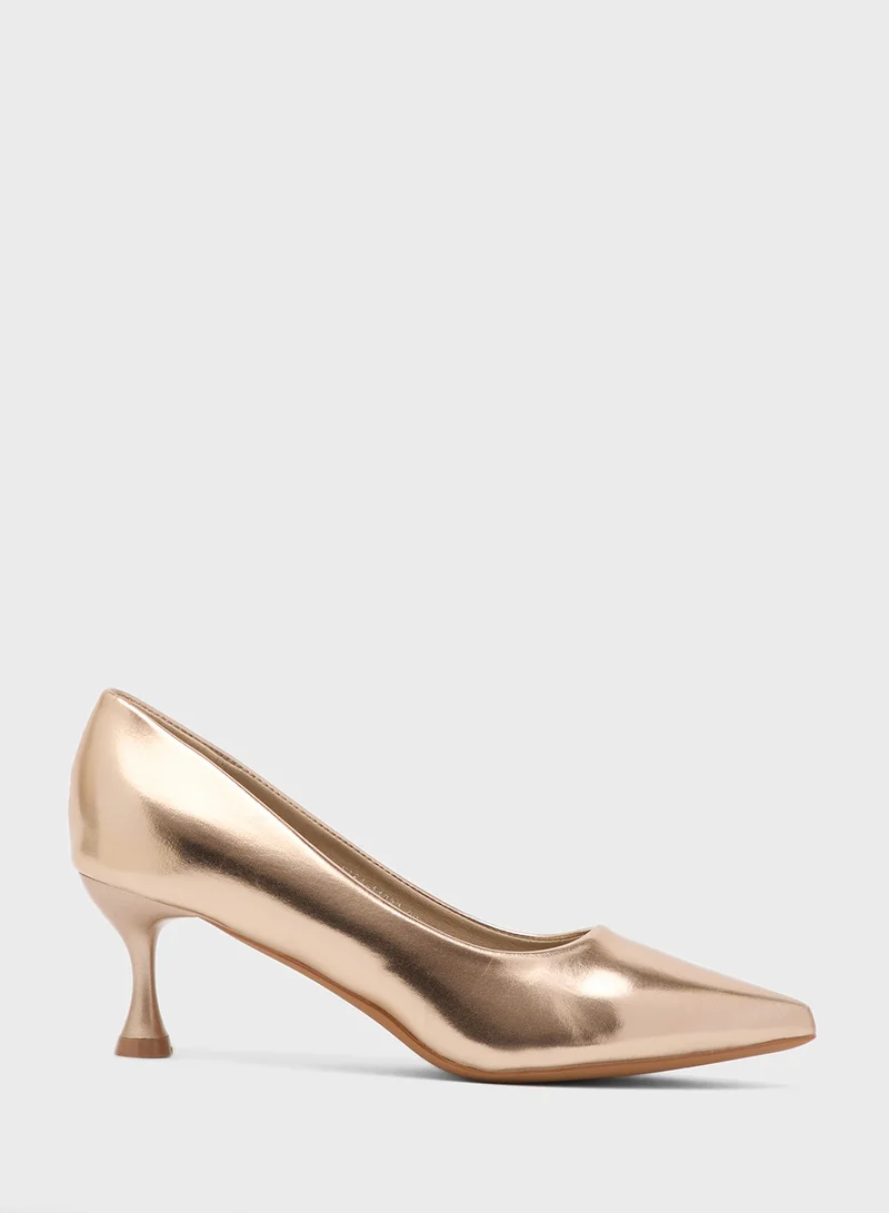 إس دي. فيلانو Mid Heel Pointed Pump